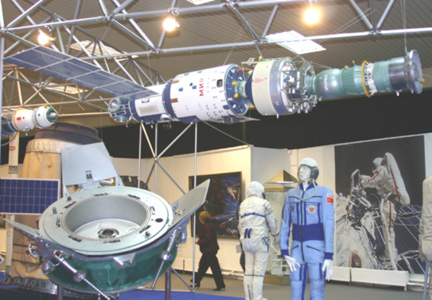 Космонавтика